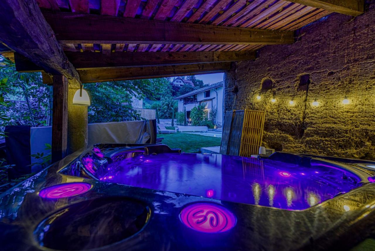 La Cabane Du 375, Piscine Clim,Jacuzzi Et Insolite Saint-Jean-de-Moirans Kültér fotó
